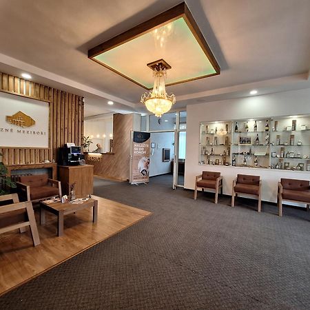 Lazne Mezibori Hotell Exteriör bild