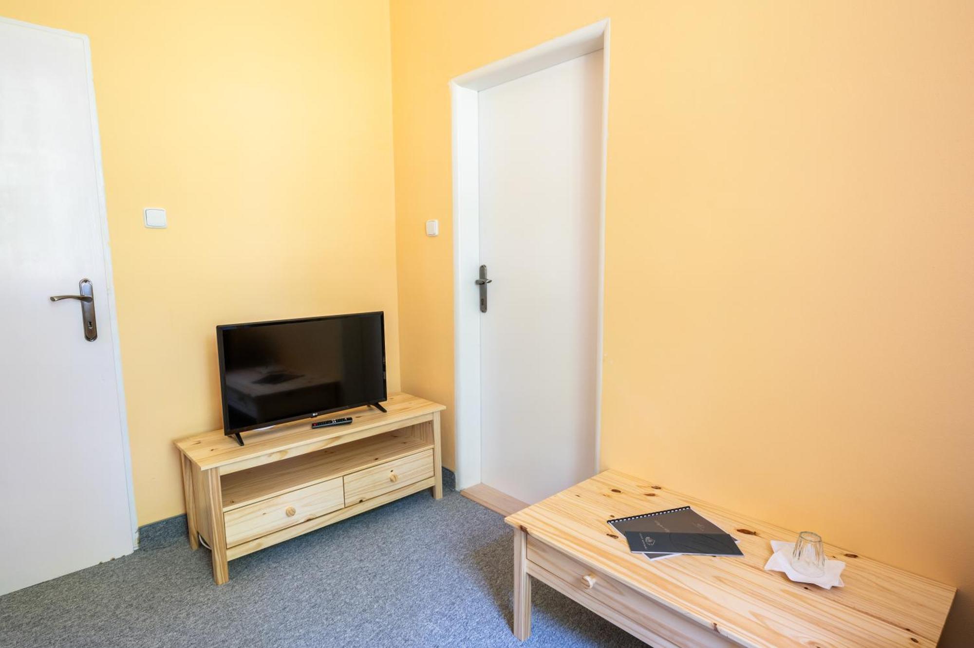 Lazne Mezibori Hotell Exteriör bild