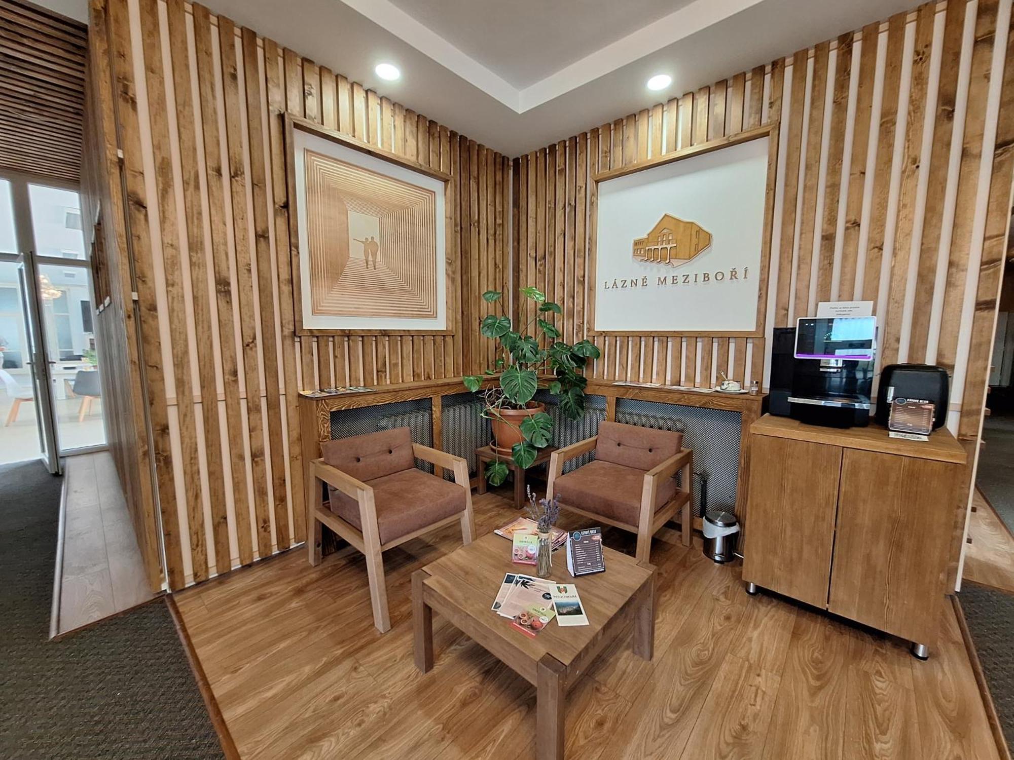 Lazne Mezibori Hotell Exteriör bild