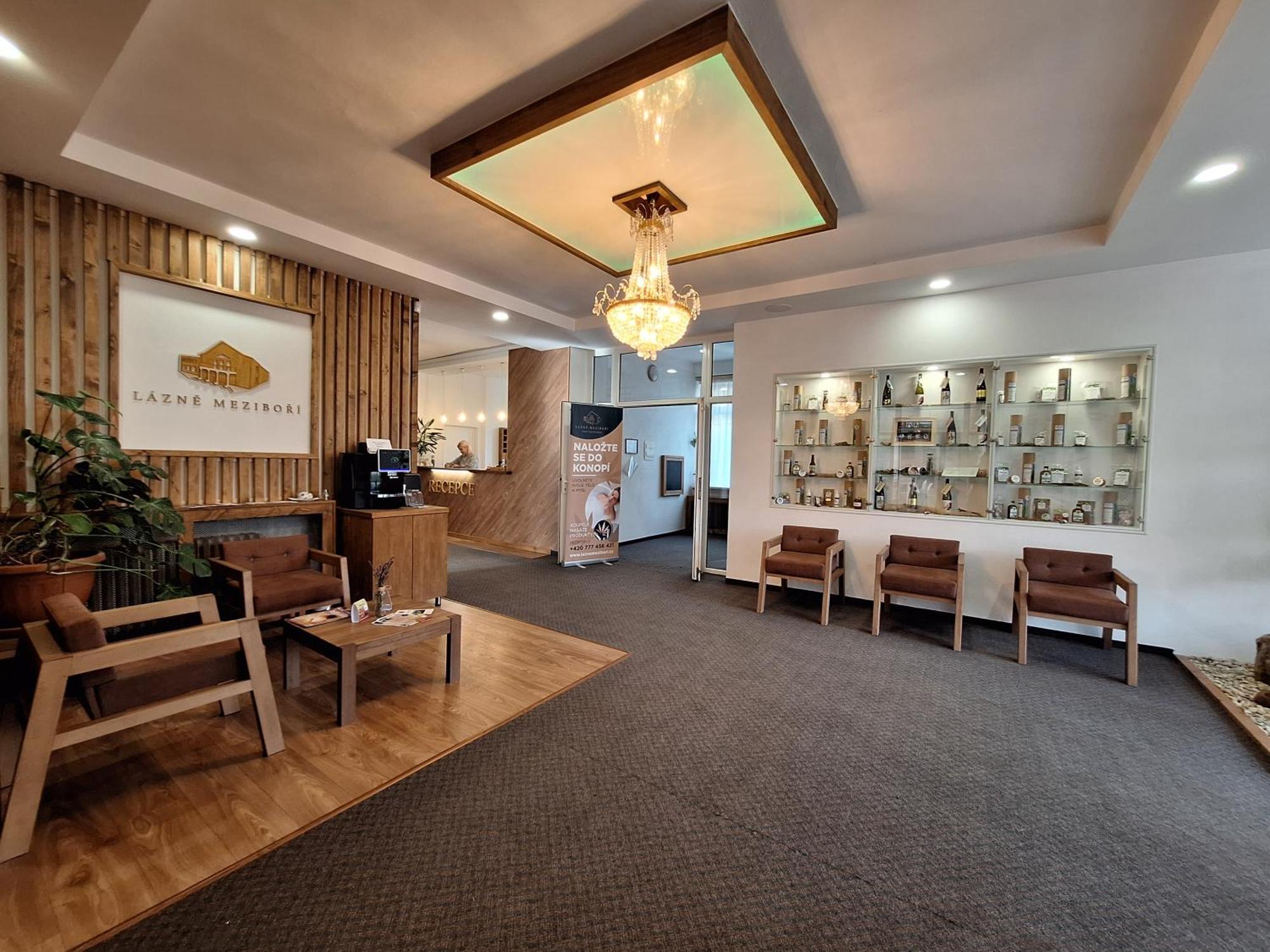 Lazne Mezibori Hotell Exteriör bild